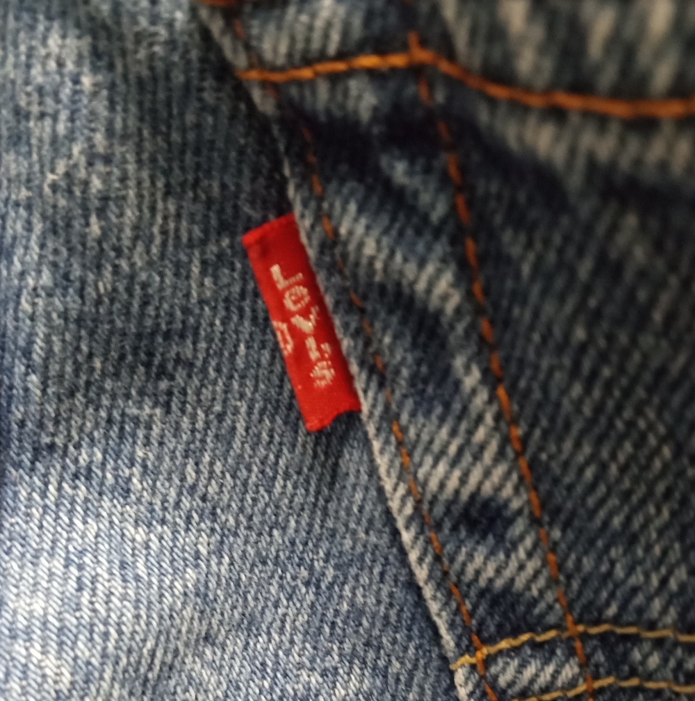 Levi's Husky Boy’s Medium Blue Relaxed Denim Jeans Women Jorts Bermuda Shorts - Picture 7 of 13